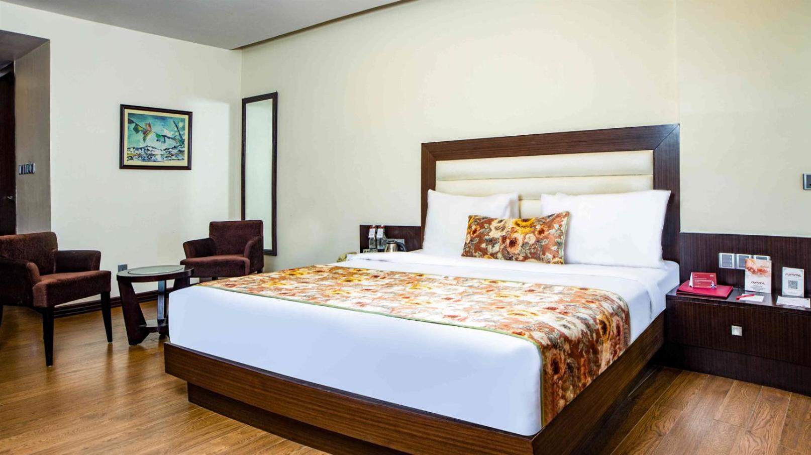 Summit Montana Suites & Spa At Mall Darjeeling  Buitenkant foto